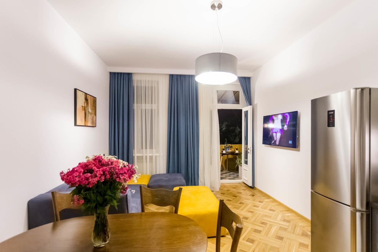 Luxury 3 Bedroom Apartment By Freedom Square City Center Tbilisi Esterno foto