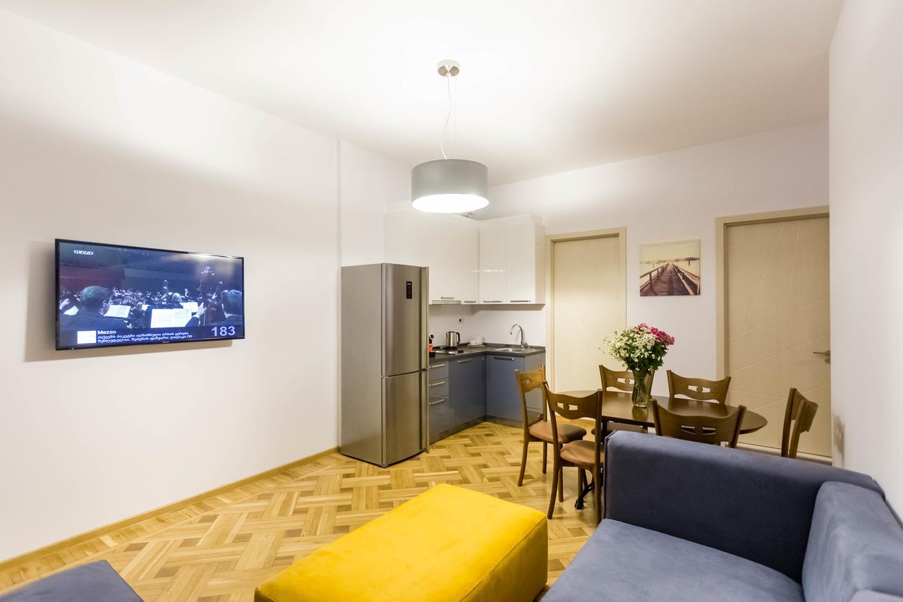 Luxury 3 Bedroom Apartment By Freedom Square City Center Tbilisi Esterno foto