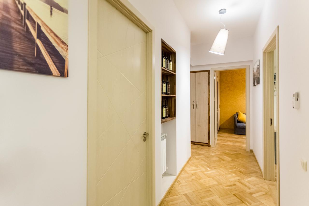 Luxury 3 Bedroom Apartment By Freedom Square City Center Tbilisi Esterno foto